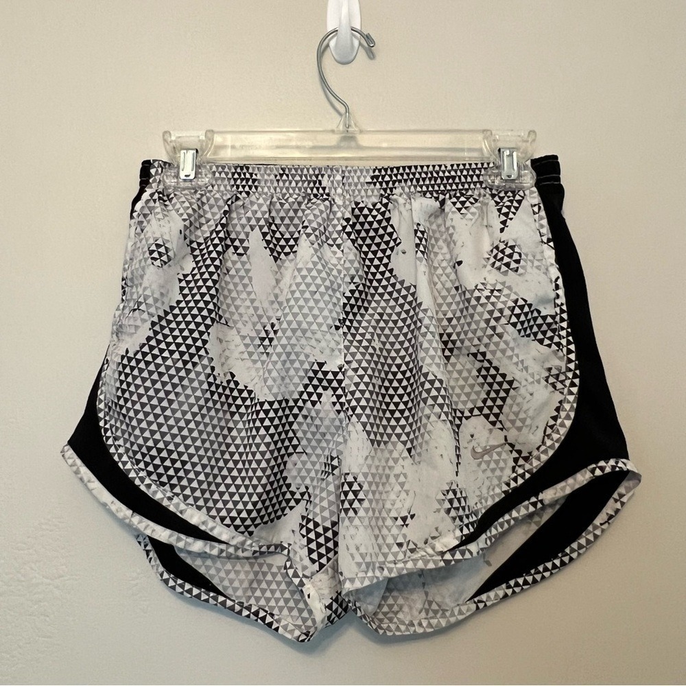 Nike Dri-FIT‎ Tempo Running Shorts Black White Triangle Geometric Print Womens S